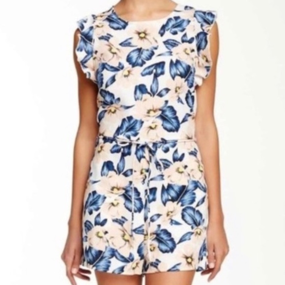 HARLOWE & GRAHAM · CREAM + PEACH FLORAL ROMPER - SIZE SMALL - Picture 1 of 15